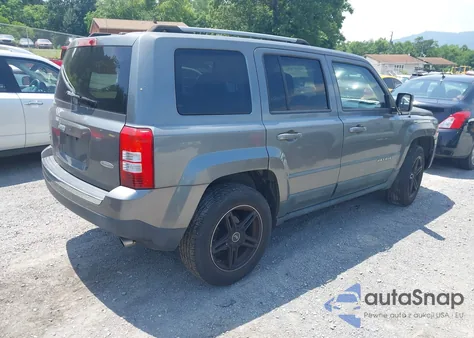 2011 Jeep Patriot Latitude X из США, поврежденный, VIN 1J4NF4GB1BD244989